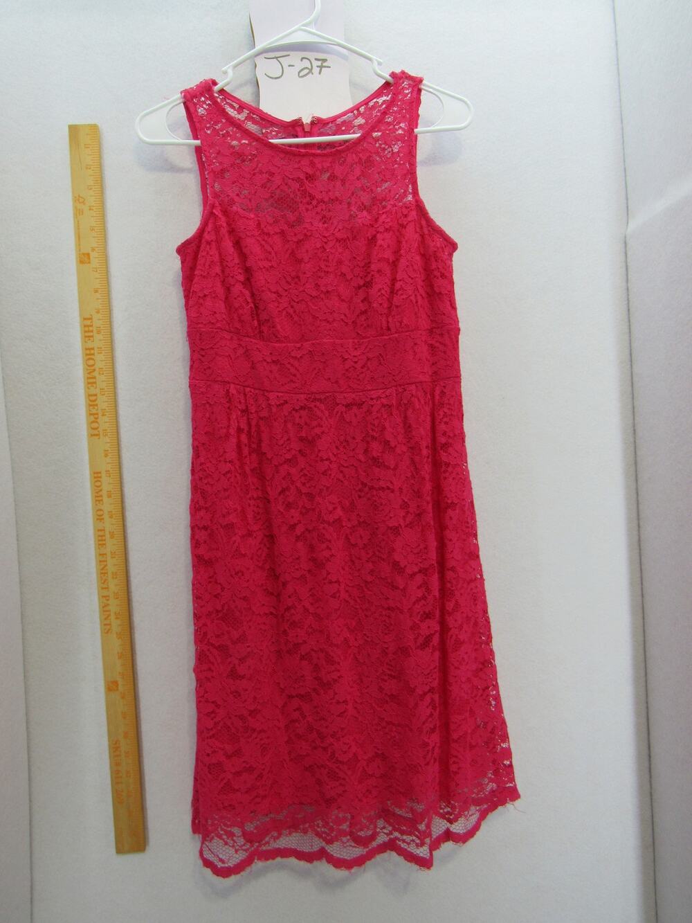 DR Collection lace dress, size 6